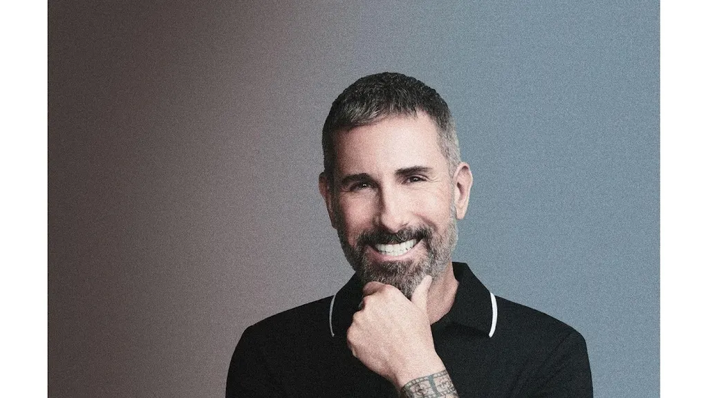 ROOSTERS MEN'S GROOMING CENTER — Barber shop in Dublin